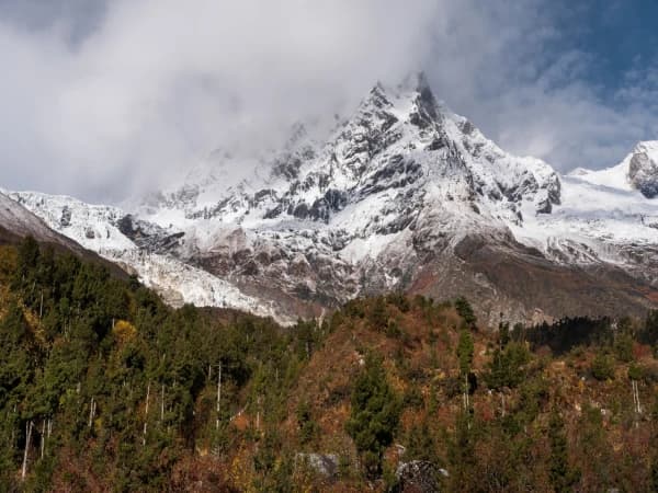 Your Essential Guide to the Manaslu Circuit Trek.