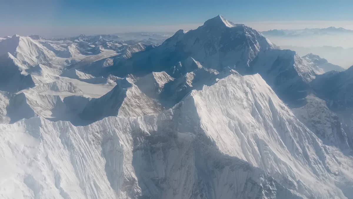 everest scenic mountain flight