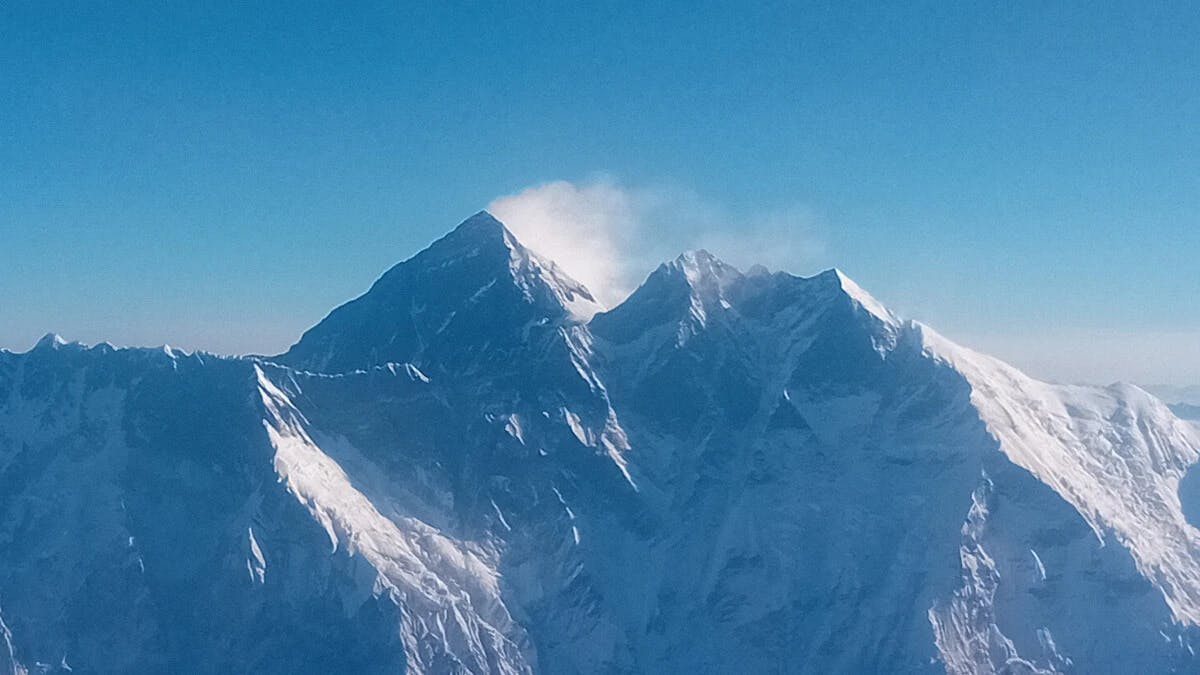 scenic everest mountain flight