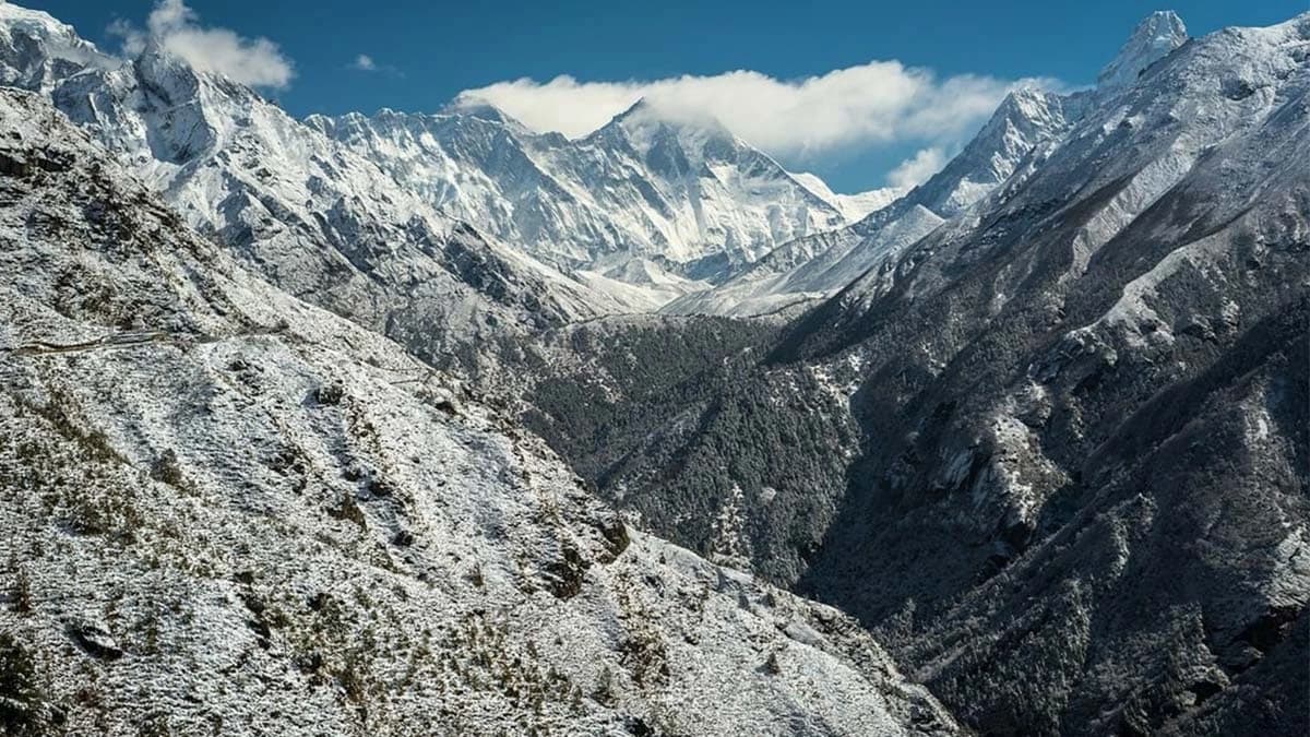 Everest Rainbow Valley