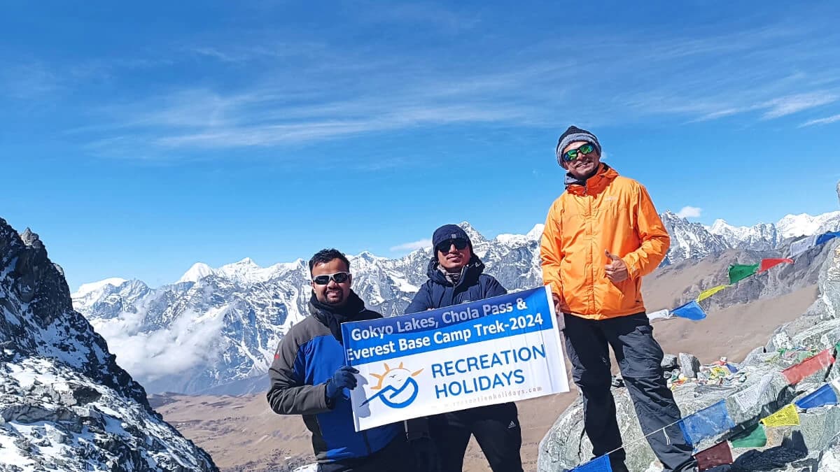 Gokyo Lakes Chola Pass Trek