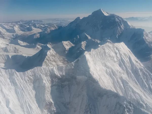 Everest Flight Plane
