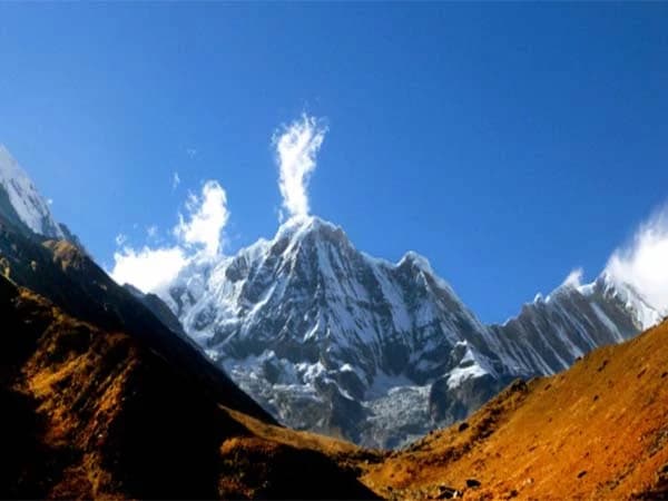 Does Annapurna Circuit Go to Base Camp