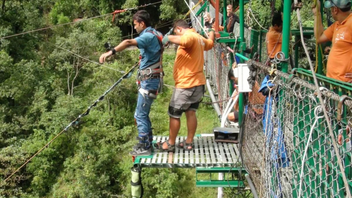 Bungee Jumping in Pokhara almost ready for adventure
