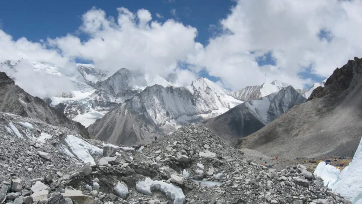 makalu himal base camp trek