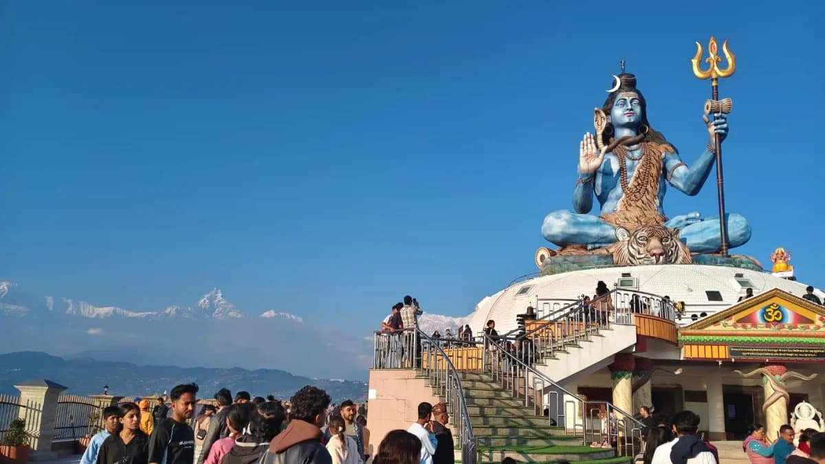 Nepal Holiday tour package background image Pokhara Pumdikot