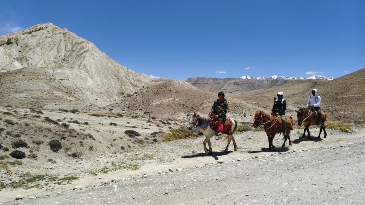 Upper Mustang Tour scenery