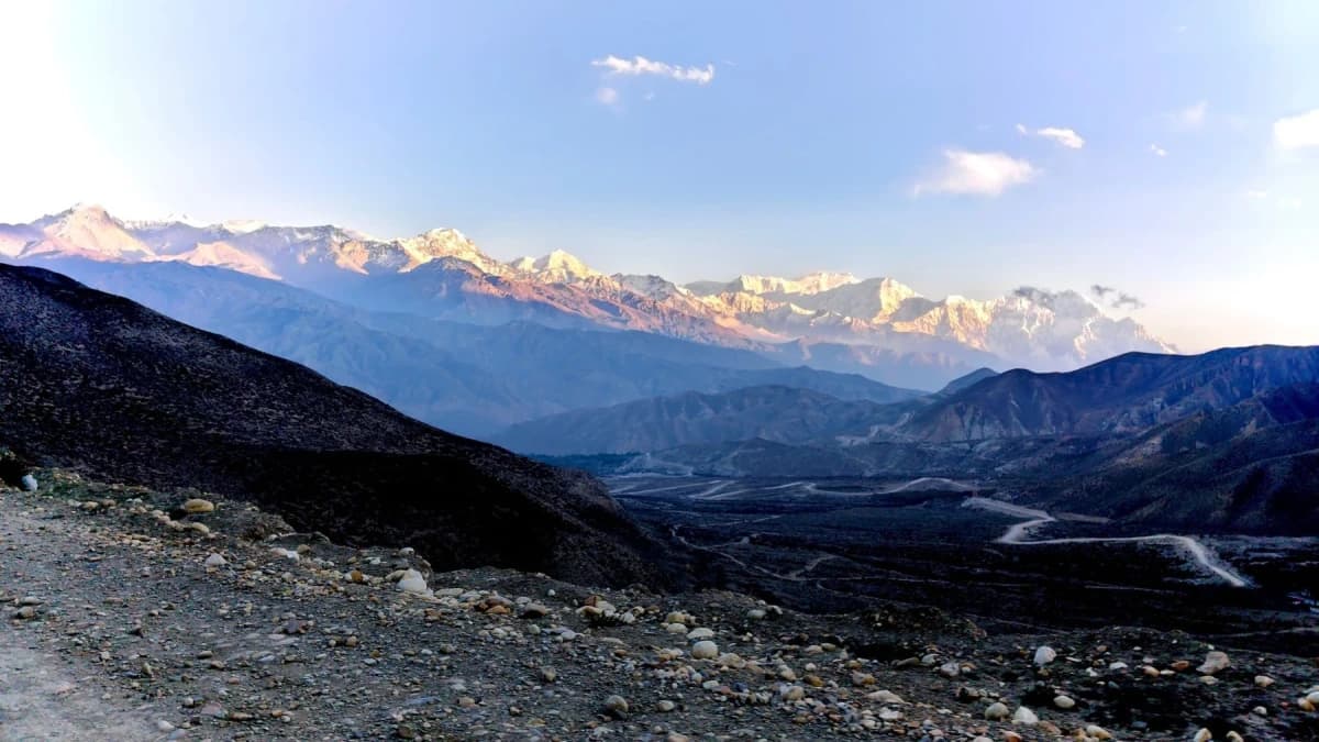 Upper Mustang Tour captured from jeep