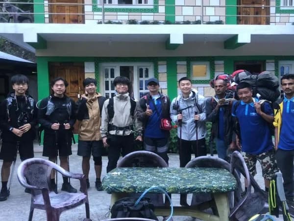 Group Trekking Annapurna Circuit Trek